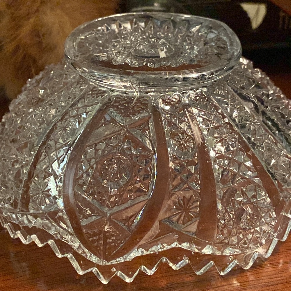 Vintage small saw tooth edge dish - Picture 4 of 8